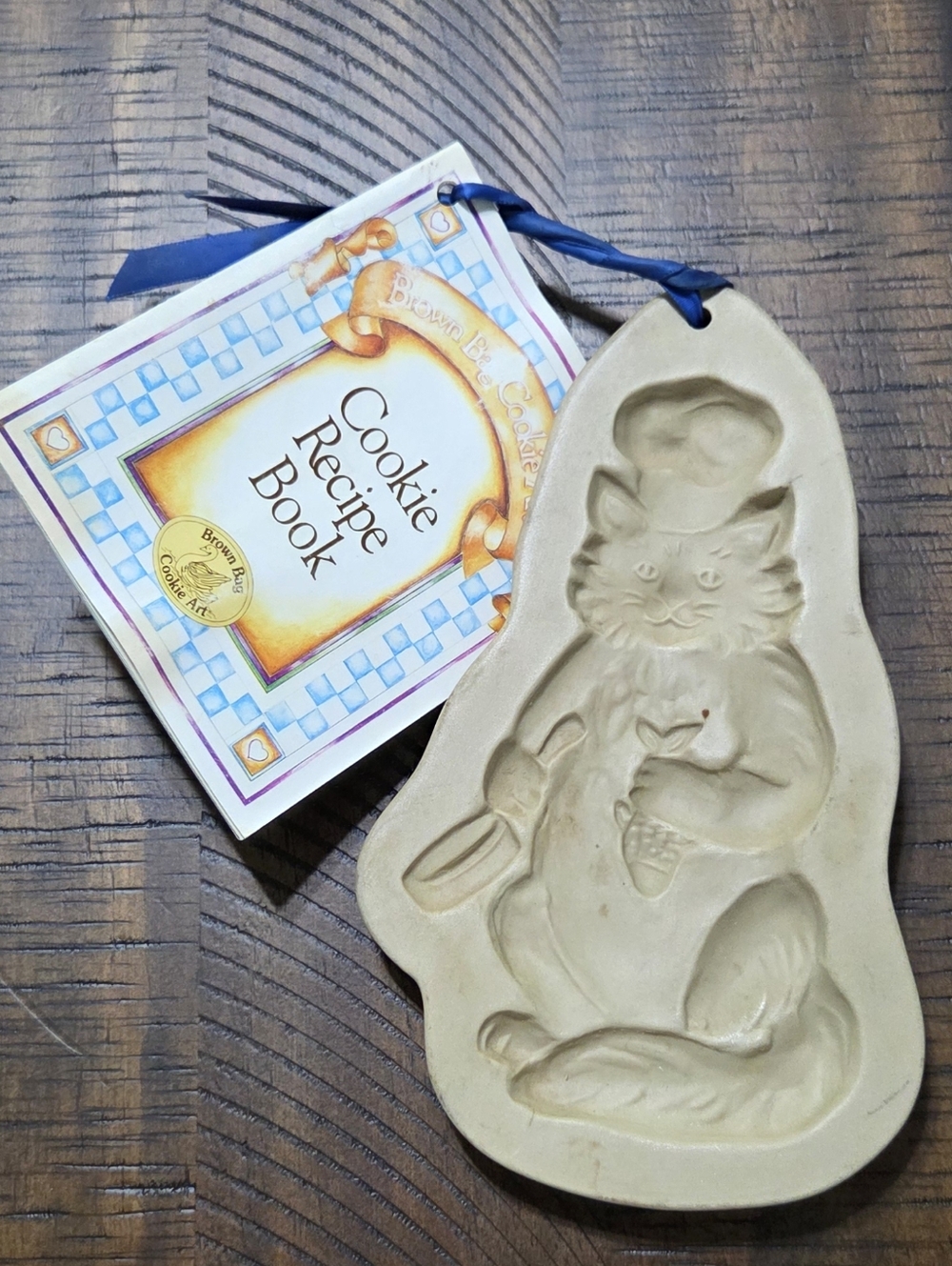 Brown Bag Cookie Art Mold Chef Gourmet Kitty Cat 1994 Hill Design Stone Cookie